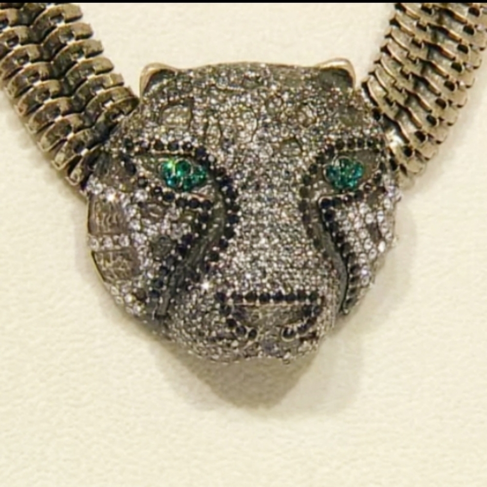 SWAROVSKI ANTIQUED GOLD TONE CHEETAH NECKLACE - Picture 4 of 8